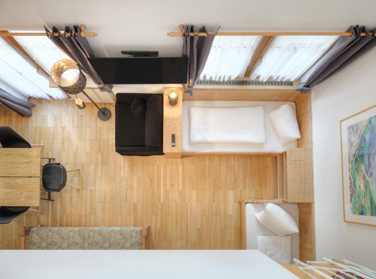 Center & Homestay